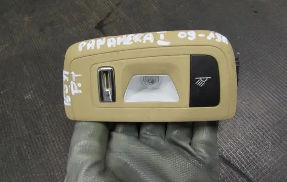 Porsche Panamera (970) Front seat light