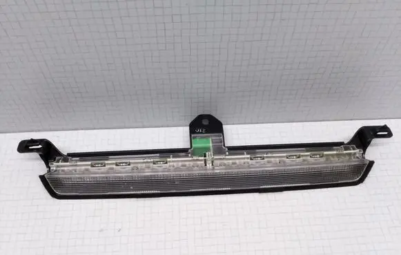 Volvo V70 Third/center stoplight 9154505 152690