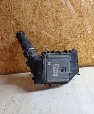Volvo V70 Engine control unit/module 0281012103 30771550