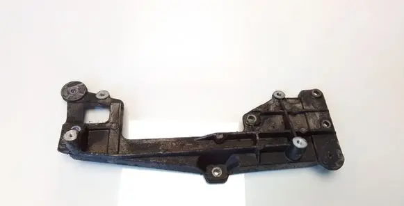 Volkswagen Touran I EGR valve cooler bracket 03G131159
