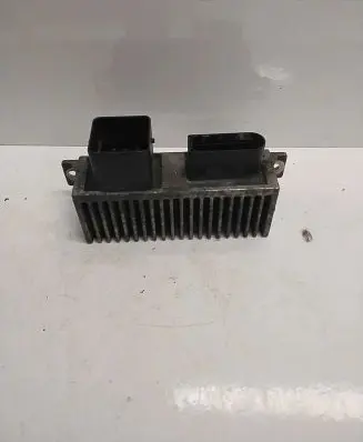 Renault Megane III Glow plug pre-heat relay 8200558438