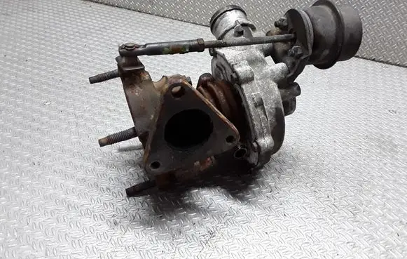 Seat Ibiza III (6L) Turbo 045145701