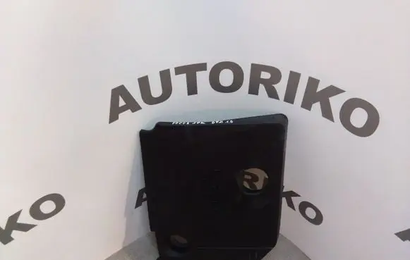 Ford Focus Engine cover (trim)
