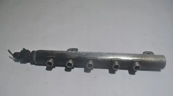 Opel Vectra C Fuel main line pipe 0445214095