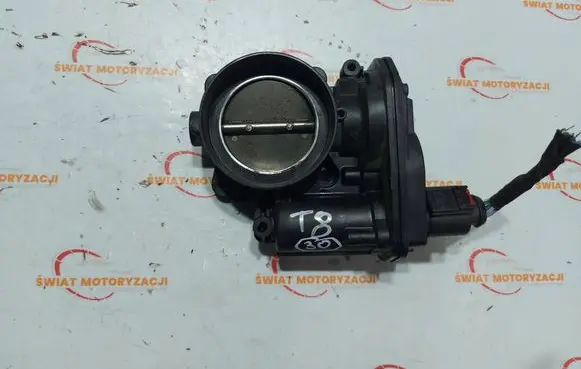 Audi Q3 F3 Throttle body valve 04E133062S