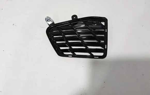 Chevrolet Corvette C8 Quarter panel pressure vent 84928450 84740365