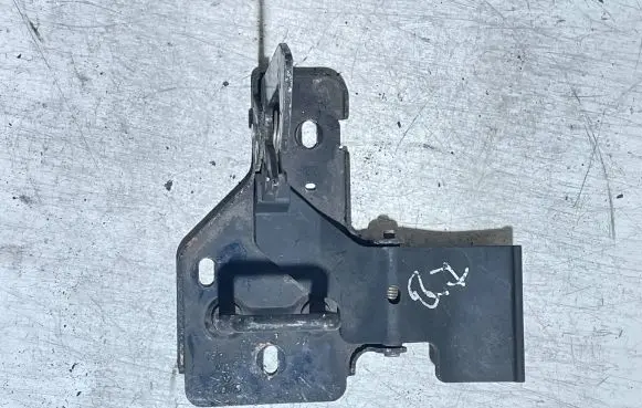 Audi Q7 4L Engine bonnet/hood lock/latch loop/hook 4L0823480