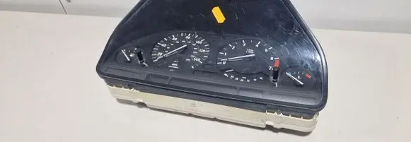 BMW 5 E34 Speedometer (instrument cluster) 13888019