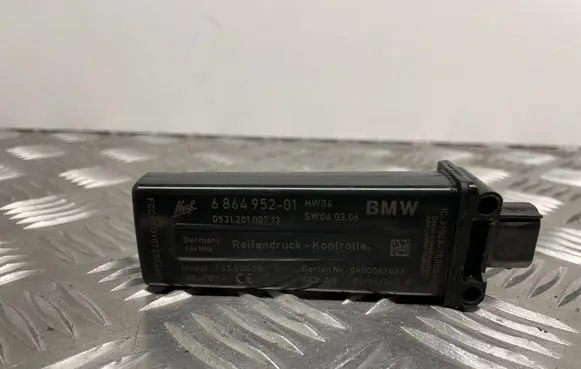 BMW 5 F10 F11 Tire pressure control unit 6864952