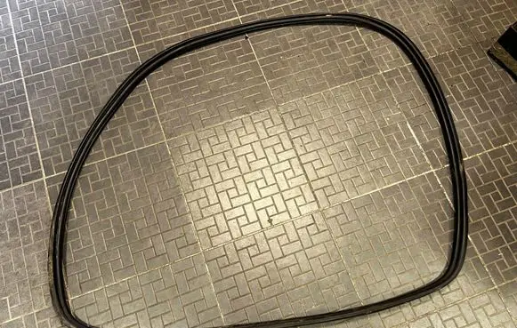 Chrysler Grand Voyager V Trunk rubber seal (body)