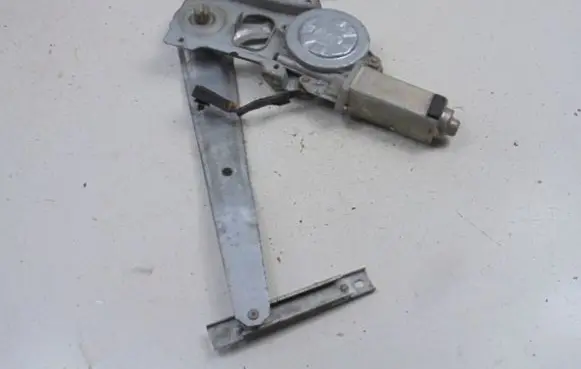 Nissan Sunny Rear door window regulator with motor