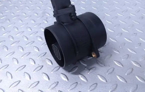 Mercedes-Benz E W211 Mass air flow meter A6460940048 0281002535 6460940048