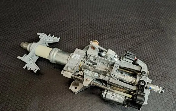 BMW 5 F10 F11 Steering wheel axle 6787926