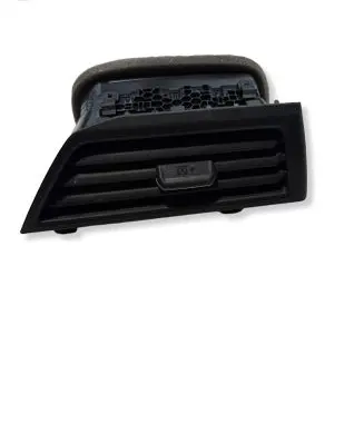 Volkswagen Jetta VII Quarter panel pressure vent 173819704 T23718