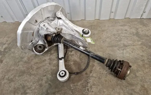 BMW X5 E70 Rear wheel hub spindle/knuckle 6770984