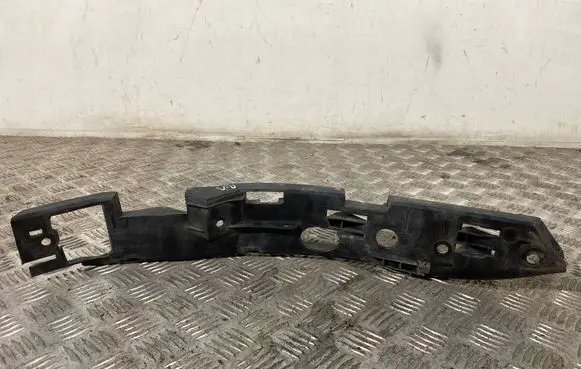 Volkswagen Touareg I Front bumper mounting bracket 7L6807183C