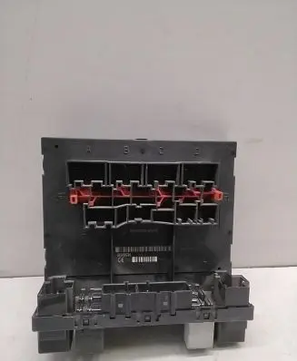 Volkswagen Golf V Comfort/convenience module 3C8937049D F005V00744 H54S2602