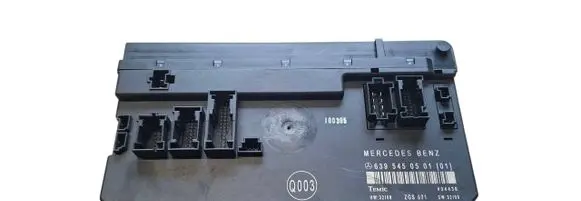 Mercedes-Benz Vito Viano W639 Comfort/convenience module 6395450501
