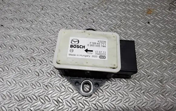 Mazda CX-7 ESP (stability system) control unit 0265005744 F189437Y1