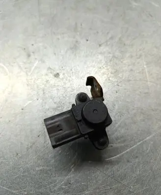 BMW 3 E90 E91 Air pressure sensor 7566784