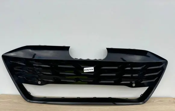 Audi E-tron GT Front bumper upper radiator grill 4J3853653
