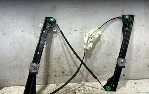 Volkswagen Golf V Front window lifting mechanism without motor 994855108