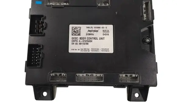 Tesla Model S Other control units/modules 101090600G