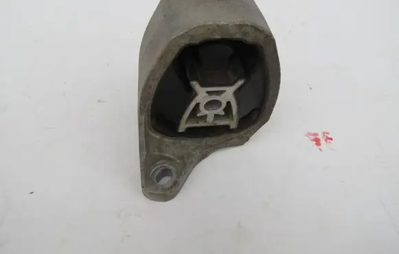 Volvo S90, V90 Engine mount bracket 31480565