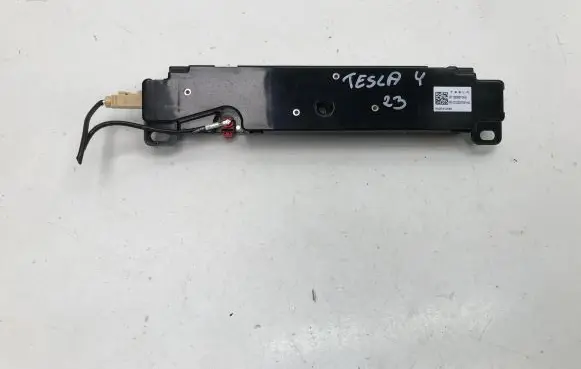Tesla Model Y Other control units/modules 15856010E
