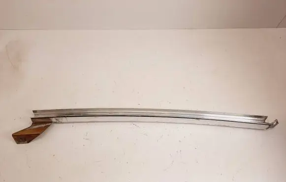 Mercedes-Benz W123 Rear door windshield rail 