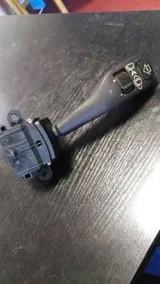 BMW 7 E38 Wiper control stalk 8375407
