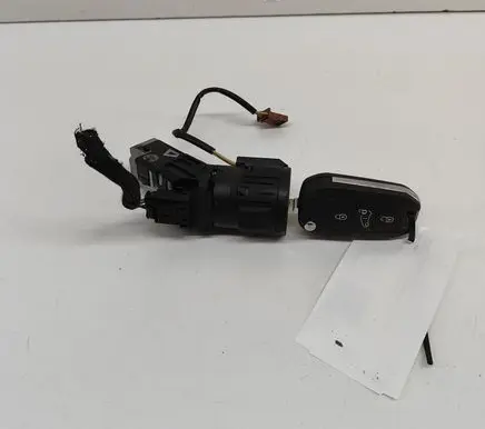Opel Vivaro Ignition lock 1608682880 9663123380