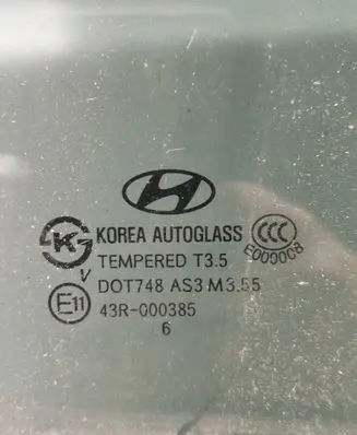 Hyundai Santa Fe Rear door window glass 43R000385 DOT748AS3M355