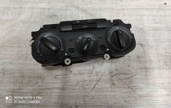 Volkswagen PASSAT B6 Climate control unit 1k0820047je