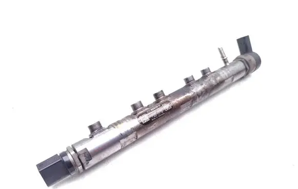BMW 5 F10 F11 Fuel main line pipe 7809127 0445214182