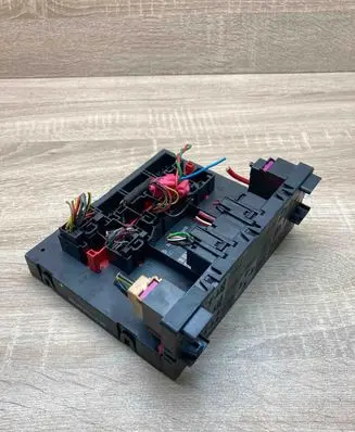 Volkswagen PASSAT B6 Comfort/convenience module 3C0937049J F005V00530