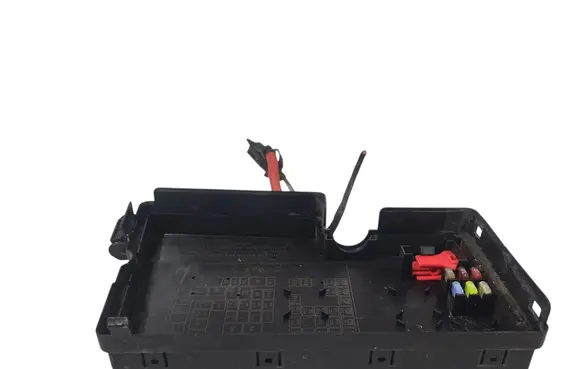 Volvo V40 Fuse module 31409547