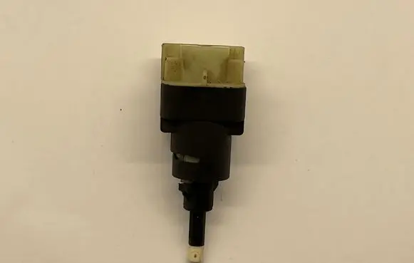 Volkswagen Golf V Brake pedal sensor switch 1K2945511