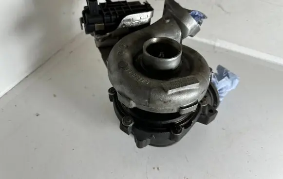 BMW X5 E70 Turbo 6NW009228 730314 766184