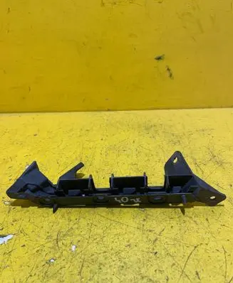 Seat Ibiza IV (6J,6P) Front bumper mounting bracket 6J0807184