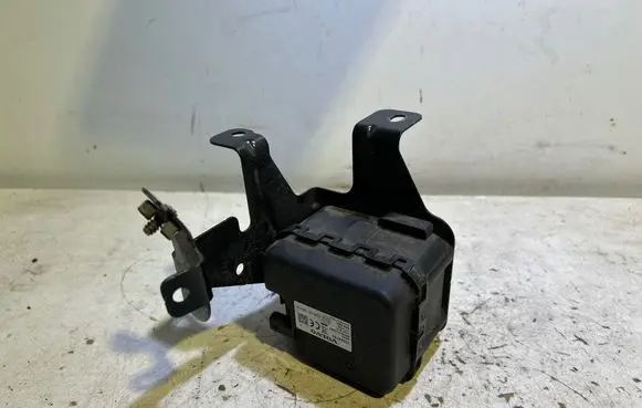Volvo XC40 Alarm system siren 32344783 01431010 57000000169A
