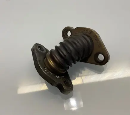 Mercedes-Benz ML W164 EGR valve line/pipe/hose A6421400308 6421400308