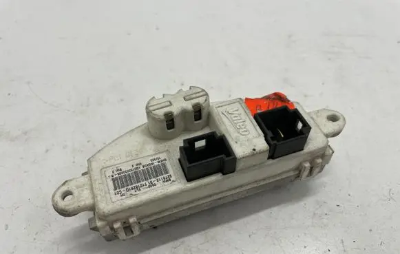 BMW 1 F20 F21 Heater blower fan relay 9276112