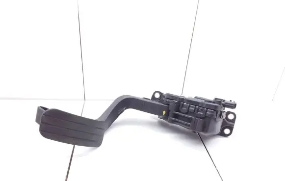 Renault Master III Accelerator throttle pedal 8200672371 8200672371C
