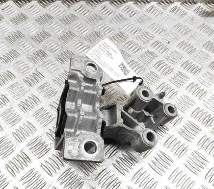 Renault Twingo II Engine mount bracket 112325742R