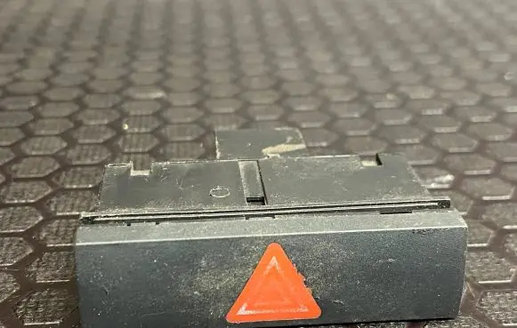 Audi A6 S6 C6 4F Hazard light switch 4F0941509