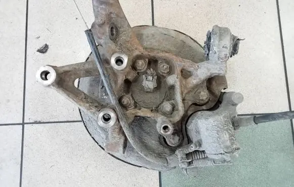Vauxhall Vectra C Rear wheel hub 000