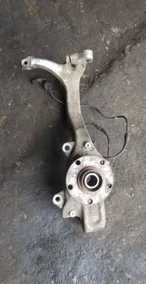 Audi A4 S4 B6 8E 8H Front wheel hub
