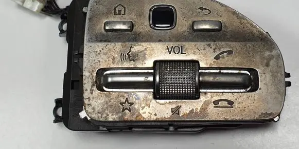 Mercedes-Benz GLE W167 Steering wheel buttons/switches A0999058205