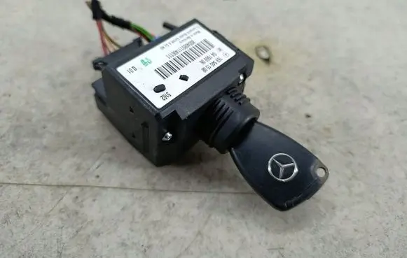 Mercedes-Benz A W169 Ignition lock 169545150804156906